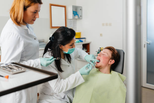 Best Emergency Tooth Extraction in New Chicago, IN